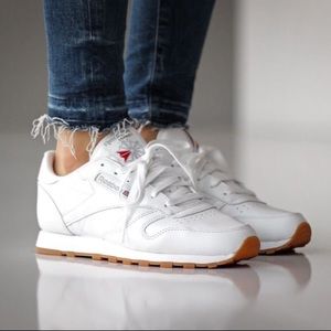 Classic Leather Reebok💘